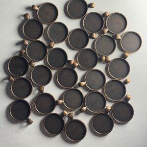 25, 25mm Antique Copper Colour Bezel Pendant Trays, NWT